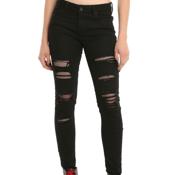 hot topic jeans
